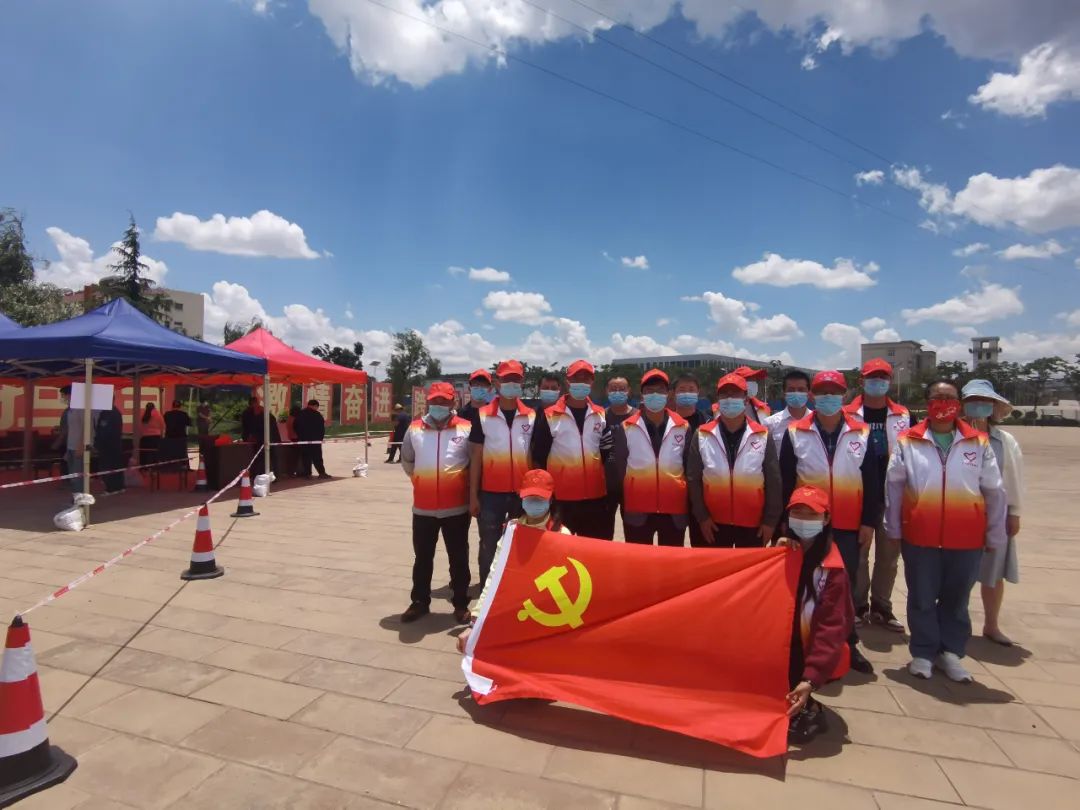 1652252410221284.jpg 2022-05-07-【万象城体育青年】共克时艰 抗疫有我.jpg